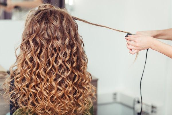 Thuốc uốn tóc lạnh tại nhà - Bí quyết làm tóc bồng bềnh chuẩn salon